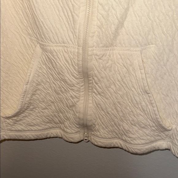 Eileen Fisher Off-White Hooded Vest - Organic Cotton - Medium. B9 - Picture 4 of 5